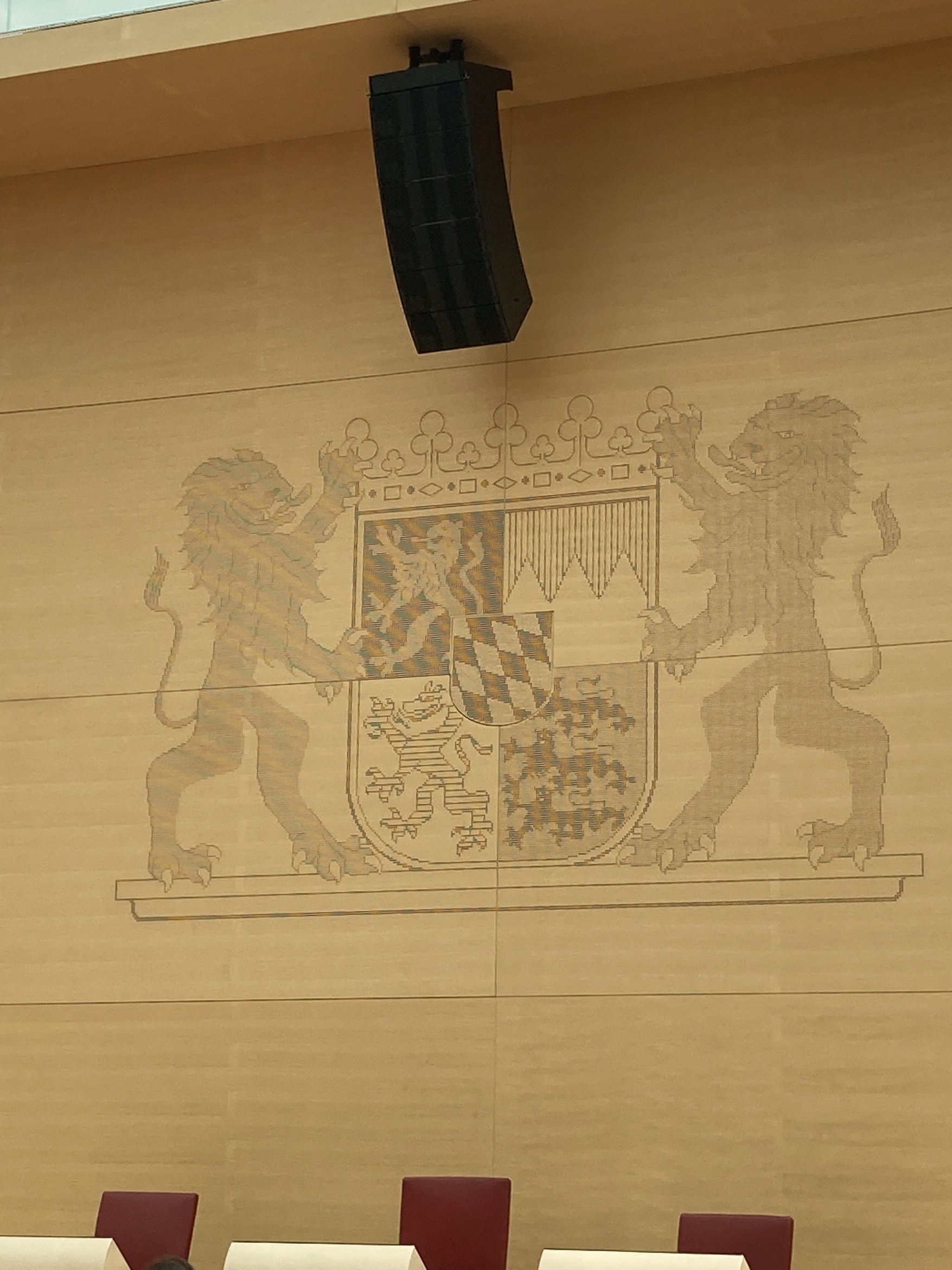 Wappen im Plenarsaal
